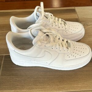 Nike Air, mens size 9.5 US